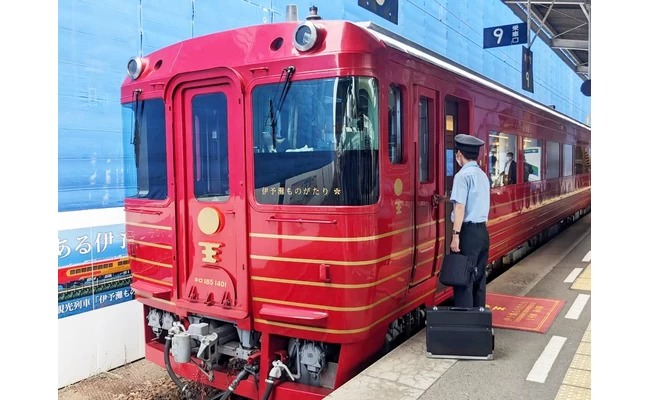 觀光列車「伊予灘物語」