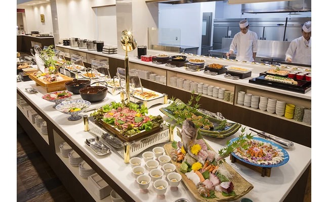 選擇豐富的自助式晚餐