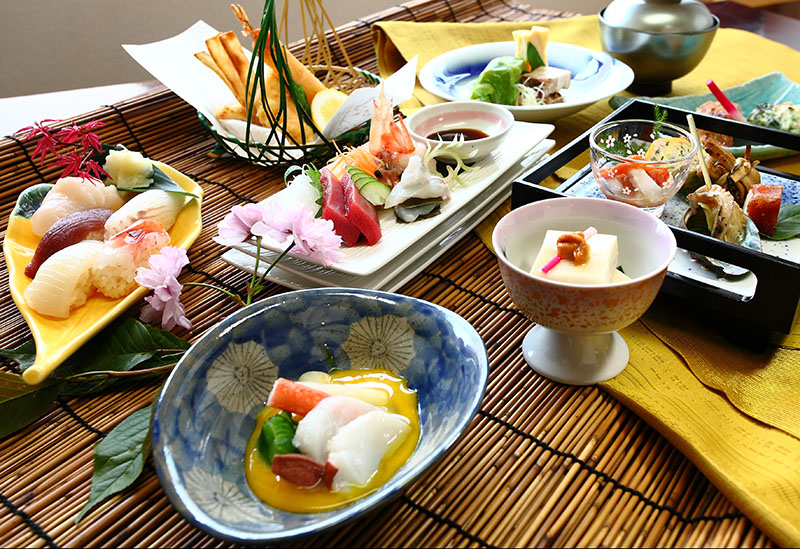 くずし割烹　莟（つぼみ）