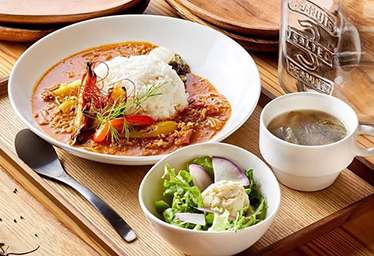 畑のあるカフェ LEAF