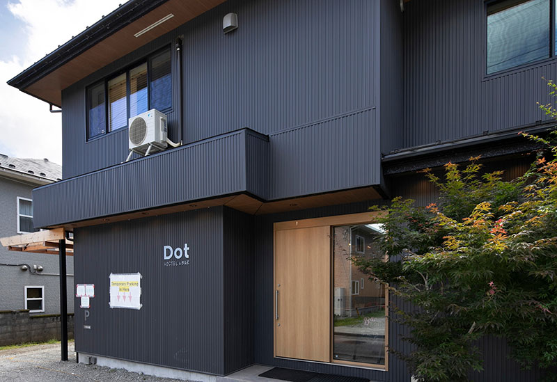 Dot Hostel & Bar