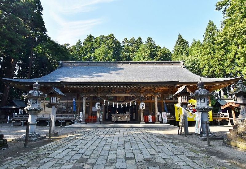 櫛引八幡宮