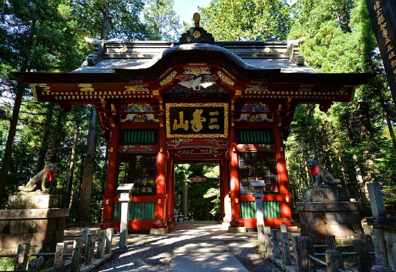 三峯神社