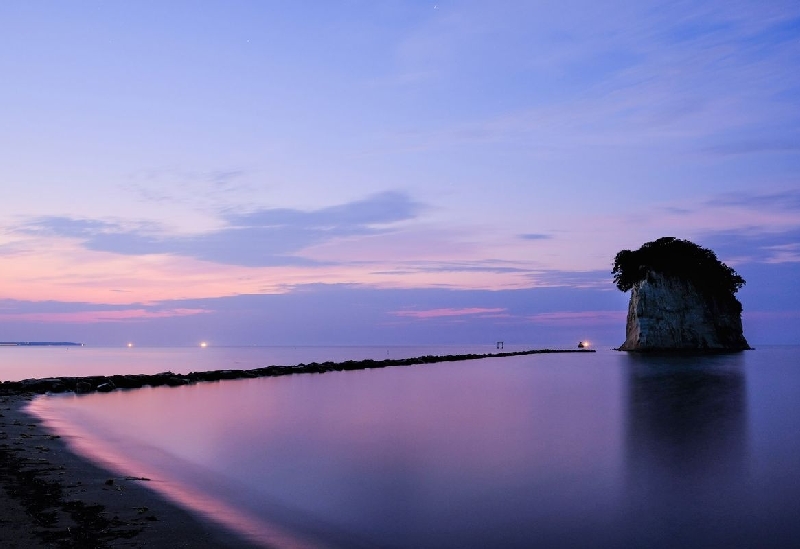 見附島