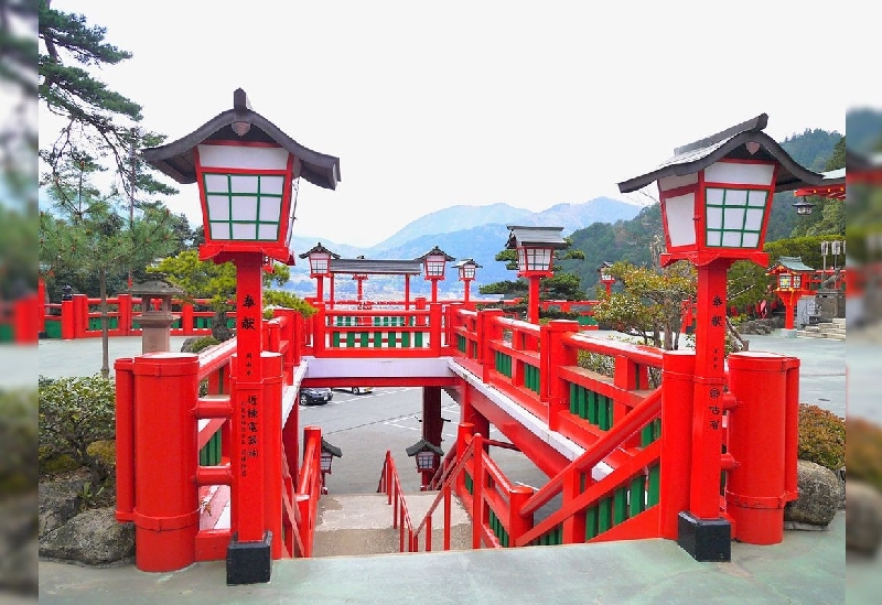 太皷谷稲成神社