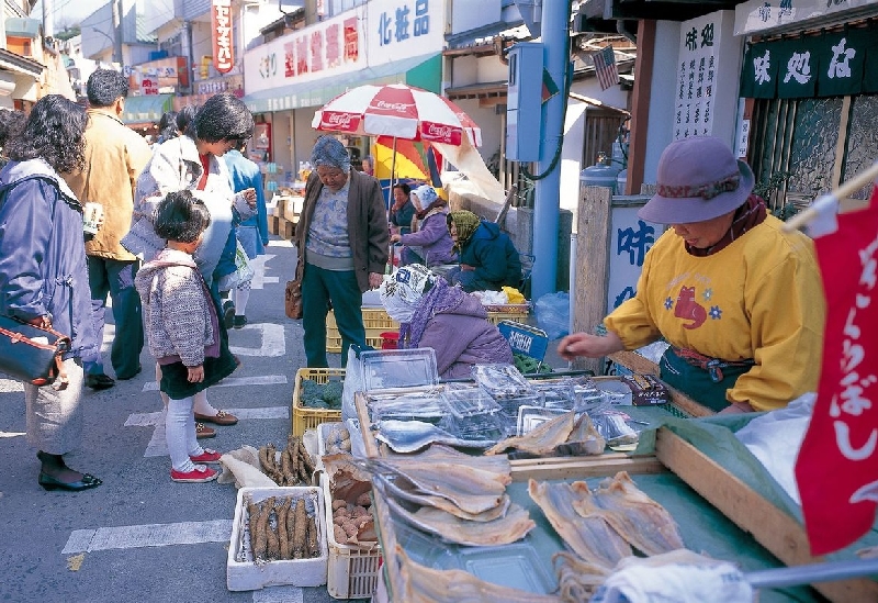 呼子朝市