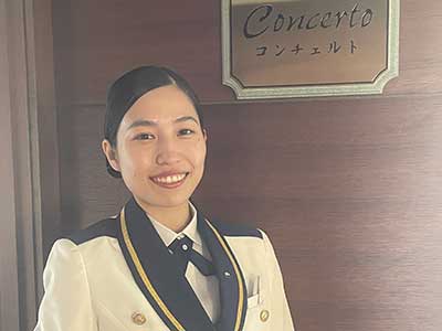 菅沼小姐