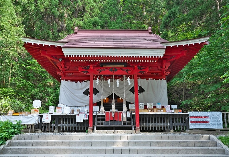 御座石神社