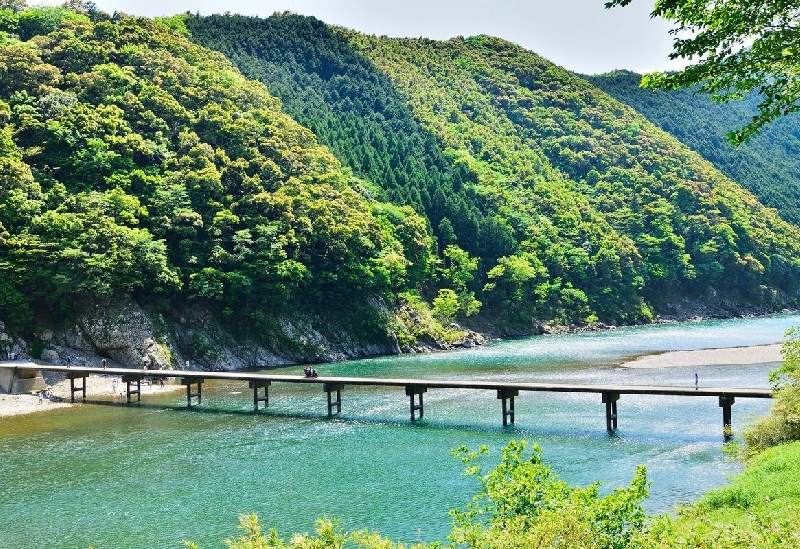 岩間沈下橋（四万十川）