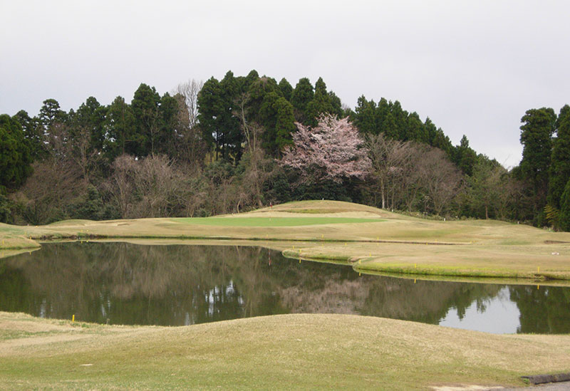 氷見カントリークラブ
