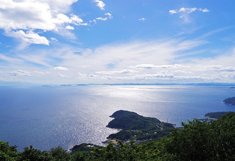 紫雲出山