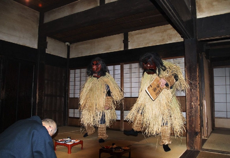 男鹿真山伝承館