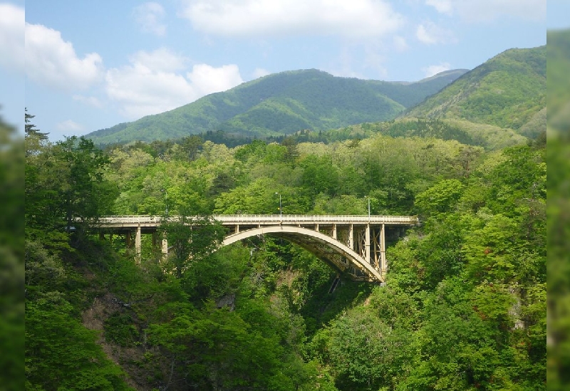 鳴子峡