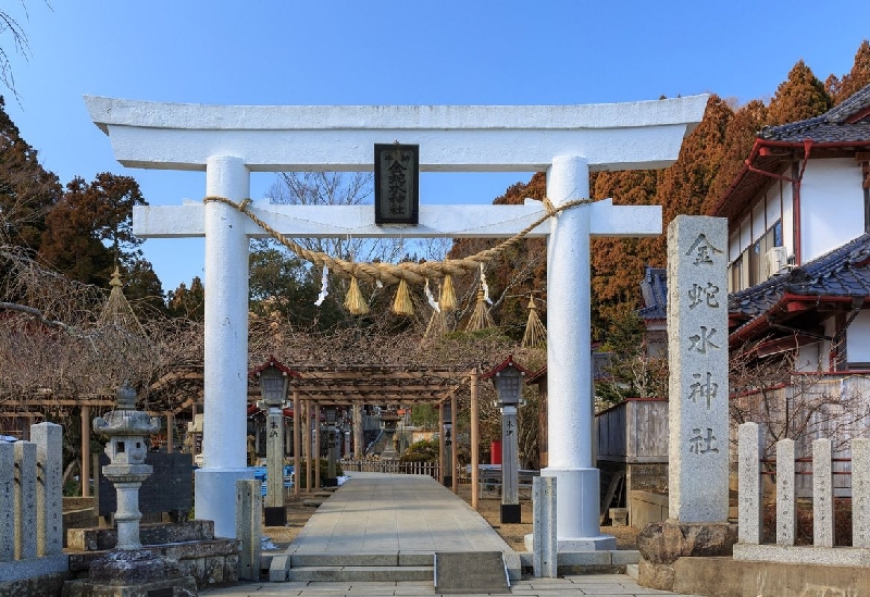 金蛇水神社