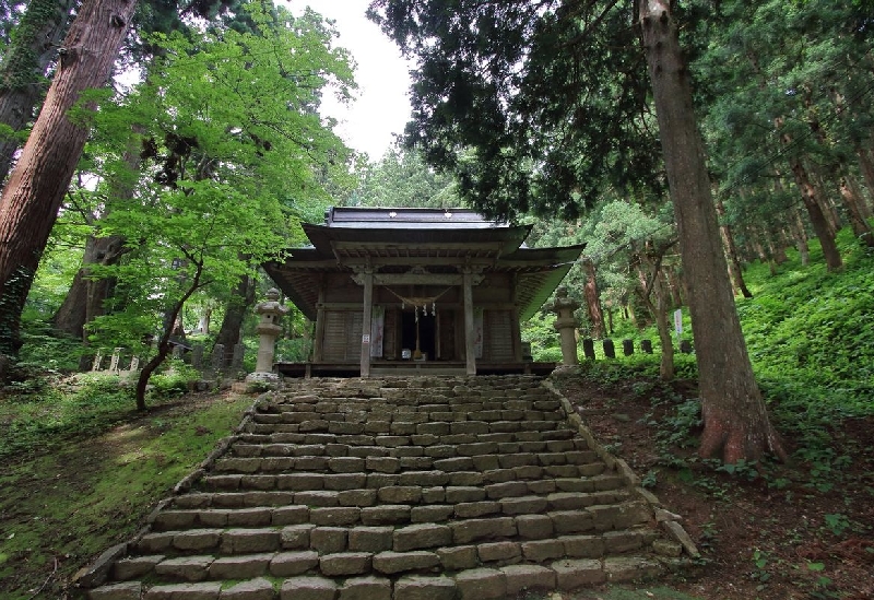 鳥越八幡神社