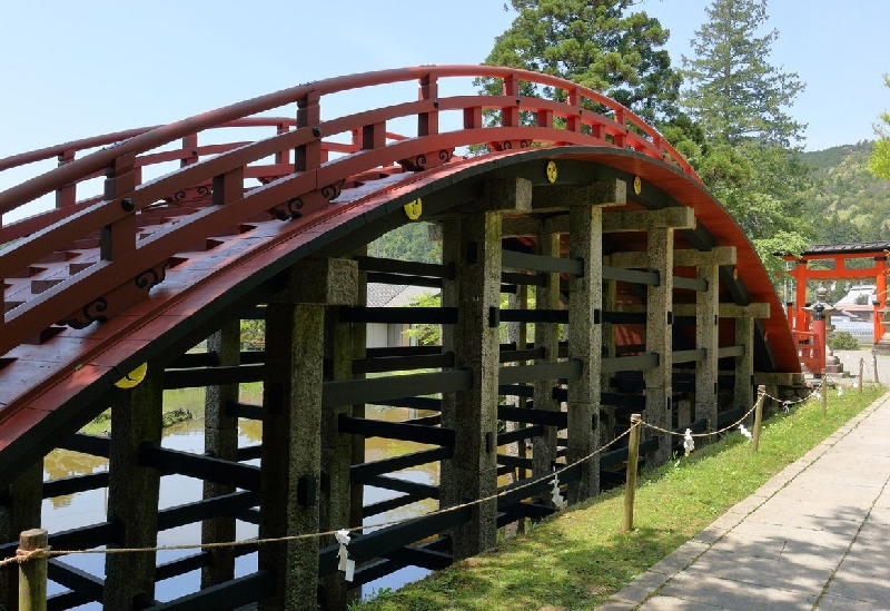 丹生都比売神社