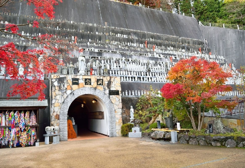 高塚愛宕地蔵尊