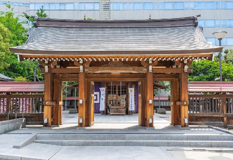 警固神社