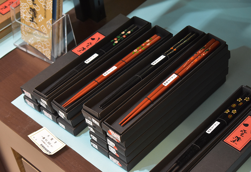 島根県物産観光館