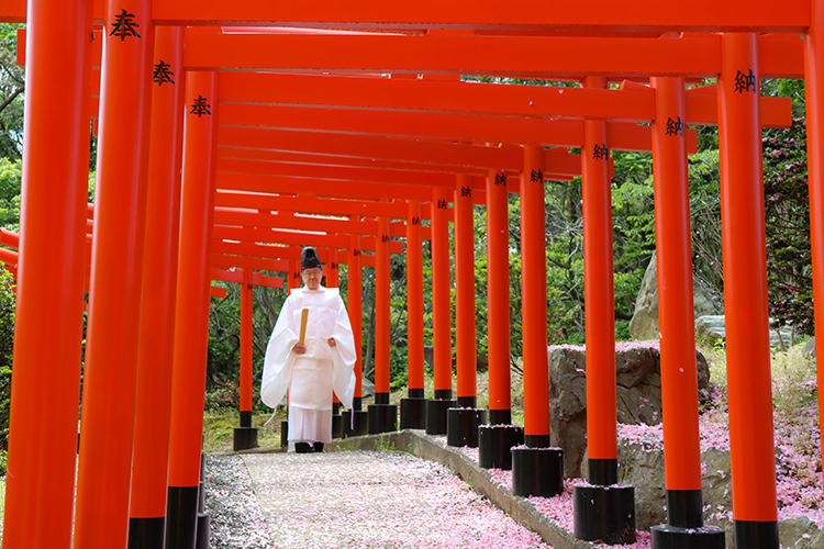 高山稲荷神社