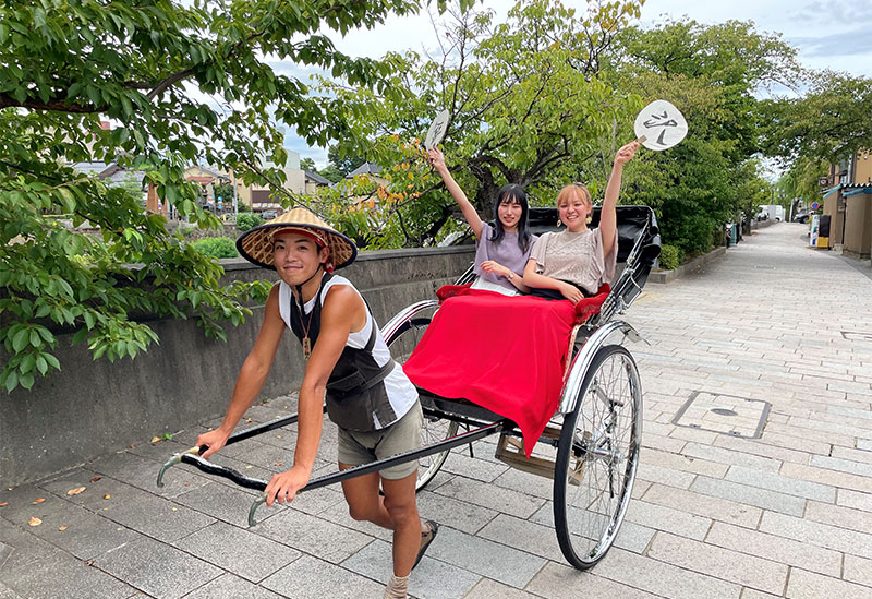 金沢観光人力車～浪漫屋～