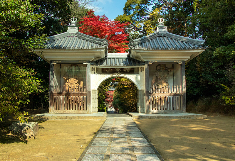 神秀山 満願寺