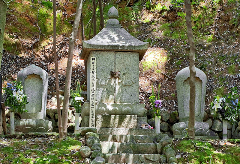神秀山 満願寺