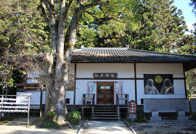 八幡神社　松平東照宮