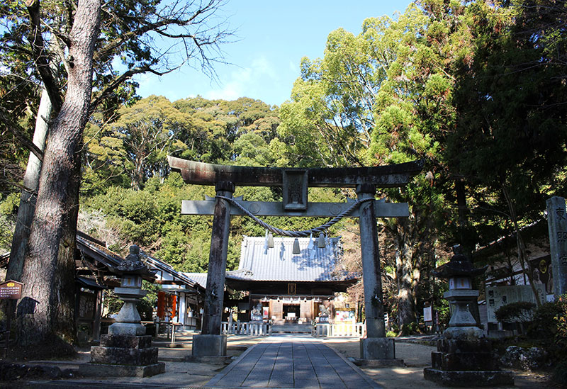 八幡神社　松平東照宮